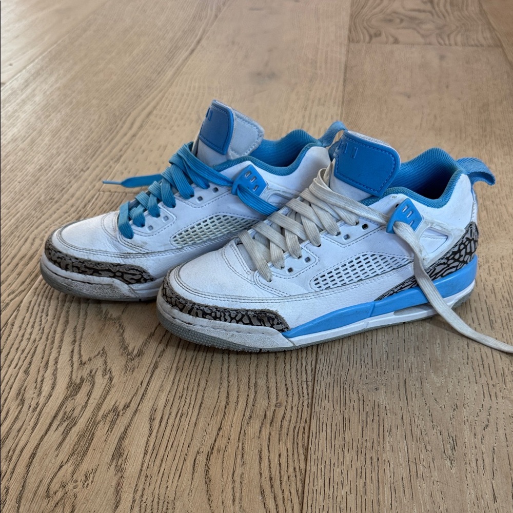 Nike Jordan Spizike Basketball Shoes, size 4.5 youth